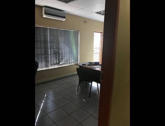 900M² OFFICE FOR SALE IN BO-DORP